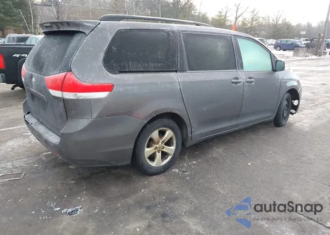 2011 Toyota Sienna Le V6 from USA, damaged, VIN 5TDKK3DC3BS132226
